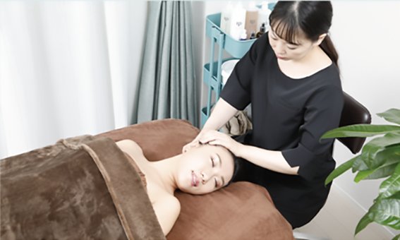 占い·小顔·エネルギー調整ヒーリング·頭蓋骨調整ヘッドスパ·ハーブピーリング·アクセスバーズ〔u pirka 白金台〕